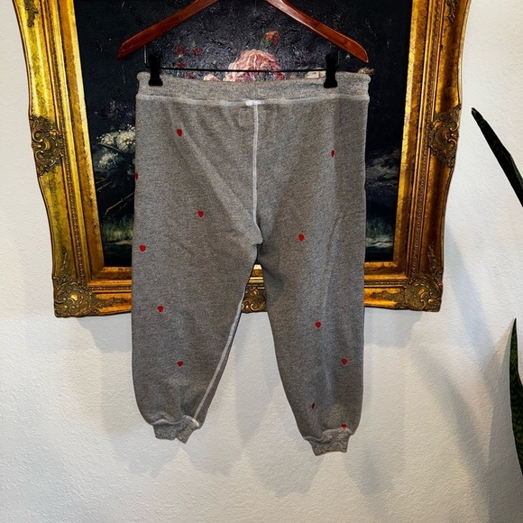 The Great. Cropped Thermal Sweatpant With Heart Embroidery in Varsity Grey Small - Picture 7 of 7